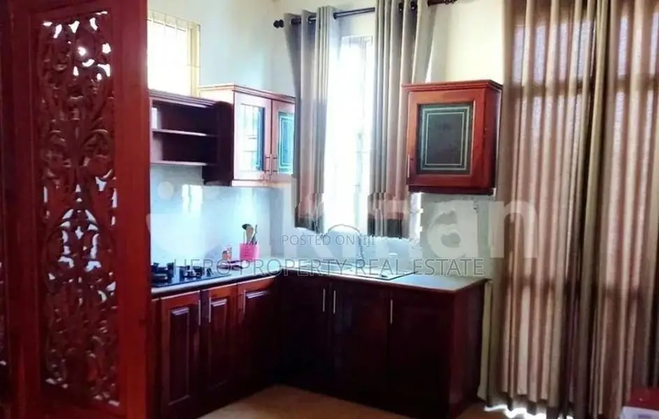 HWR165 - Modern Upstairs House for Rent in Nawala