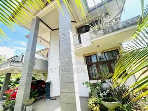 Luxury House for Sale in Kandana