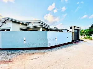 Brand New Spacious Solid Single Storey House in Kiriwaththuduwa