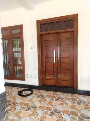අලුතින්ම නිමකළ නිවසක් විකිණීමට අකුරැස්ස තිබ්බොටුවාව