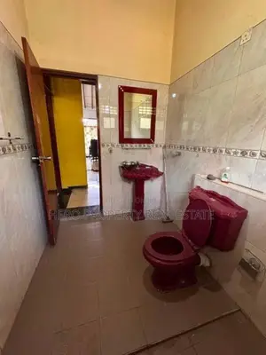 HWR166 - Modern House for Rent in Battaramulla