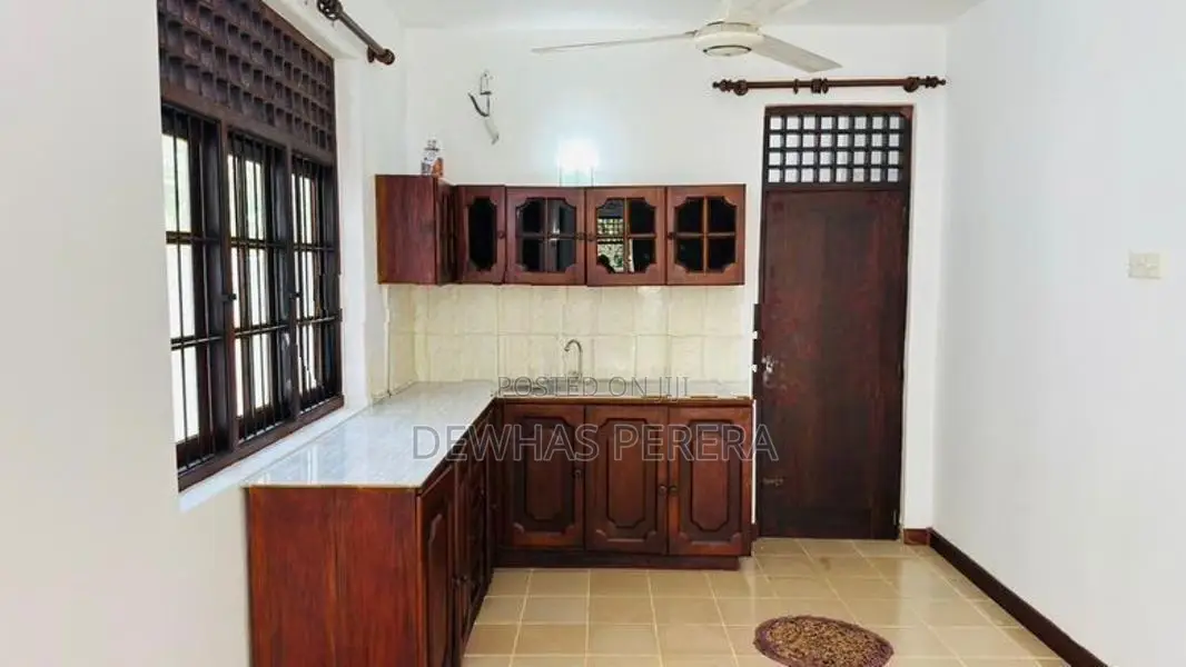 2 story house quik sale highest offer Kelaniya city