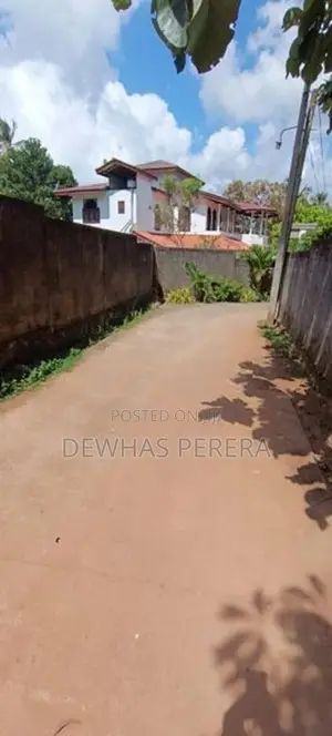 residentl land for sale pokuna juntion 979bus road ragama