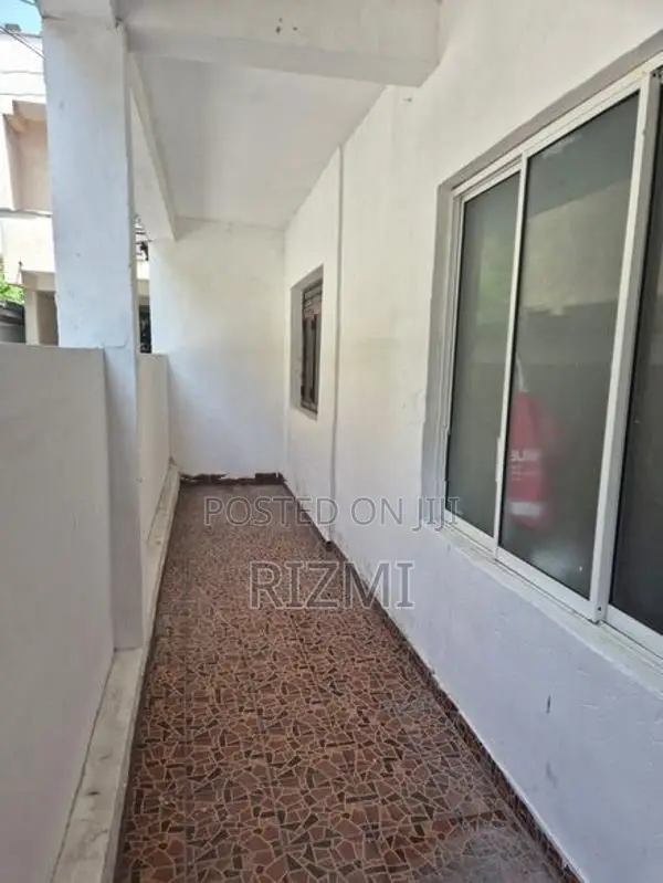 ground floor 2BR house for rent in kohuwala you very close to main rd