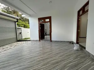 Brand new 05 Bedrooms House For Sale In Piliyandala