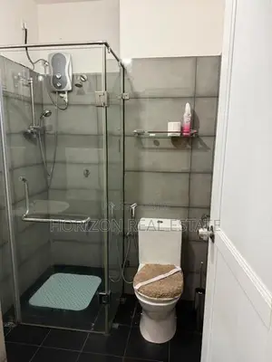 Two bedroom unfurnished apartment for rent in oval view Colombo 8