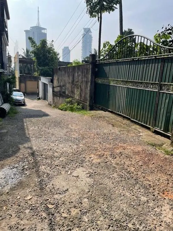 22 Perches Bare land for sale in Madinnagoda Road, Rajagiriya