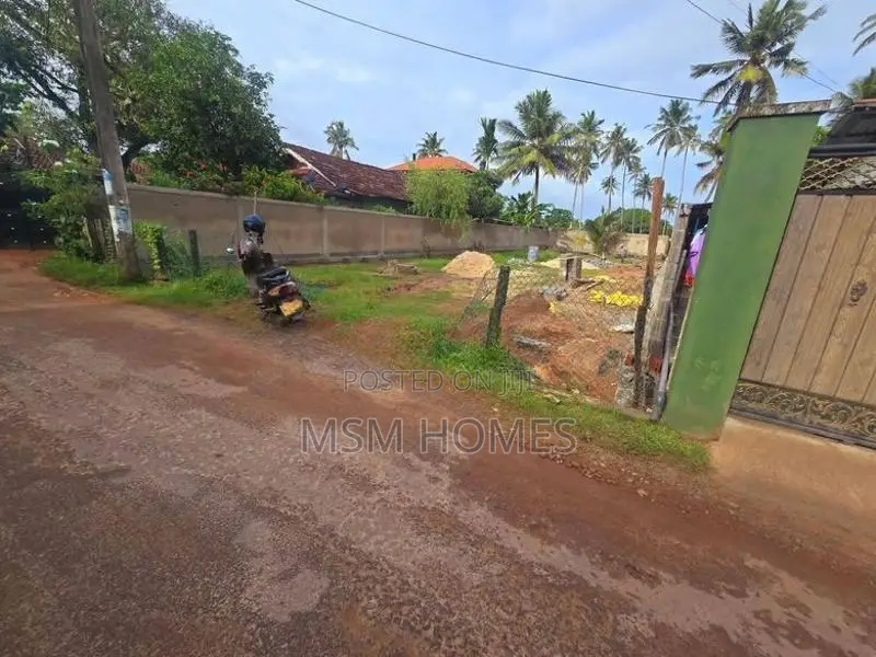 15.6 Perch Land For Sale in Negombo