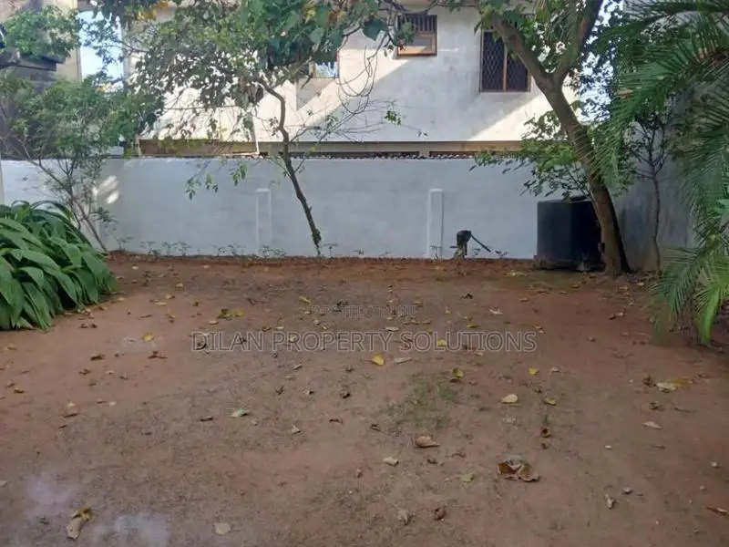 single story 3 room house (19.8 peches) for sale ata Maharagama