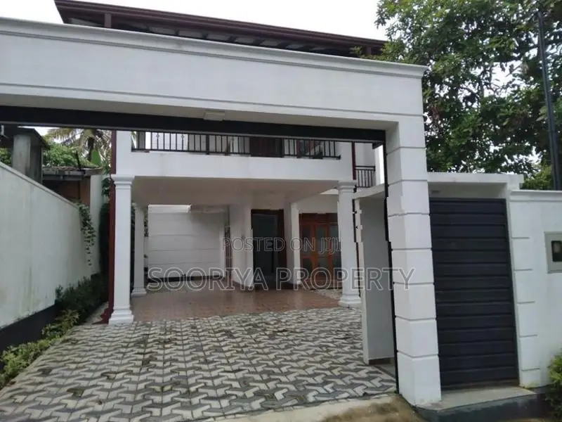 ARCHITECTURAL DESIGNED BRAND NEW LUXURY HOUSE FOR SALE IN PILIYANDALA 