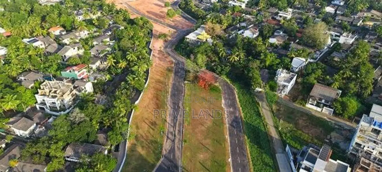 කිරිබත්ගොඩට වත්තල බස් පාරට මායින්ව බිම් කොටස්
