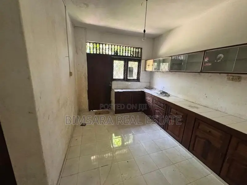 Prime 14.38 Residential Land in Pitakotte | SL14827