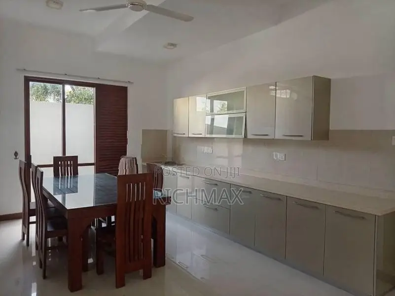fully furnished individual House for rent in Dehiwela