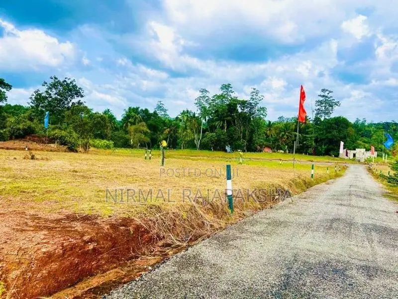 Valuable Land Plots For Sale In Kaduwela Nawagamuva