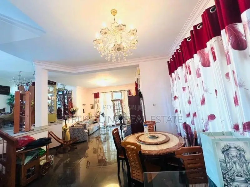 Luxury House for Sale in Kandana