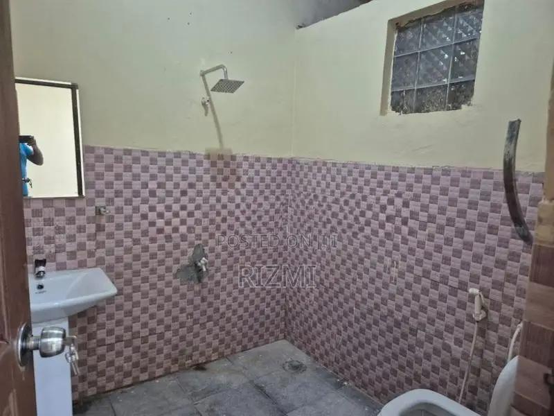 ground floor 2BR house for rent in kohuwala you very close to main rd