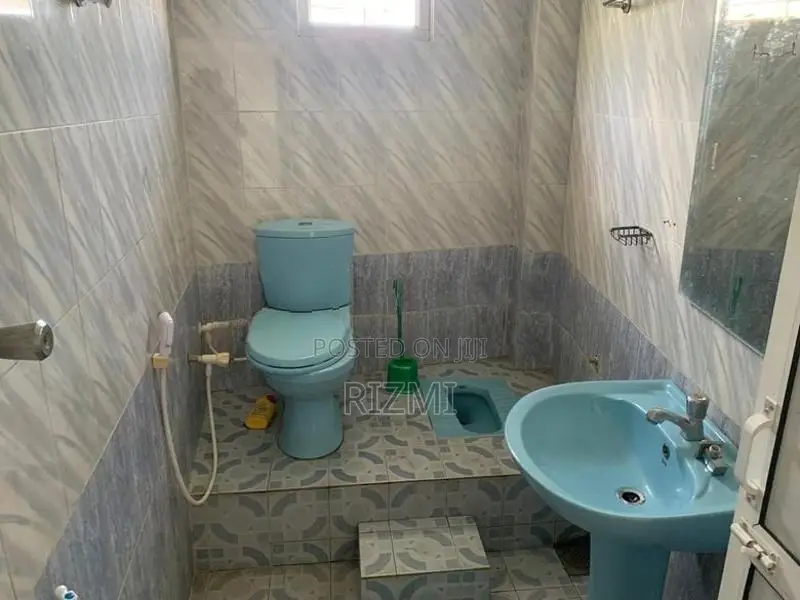 1st floor 3BR house for rent in dehiwala Vishnu kovil rd