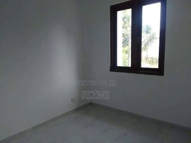 brand new first floor 3BR modern house for rent in dehiwala waidya roa