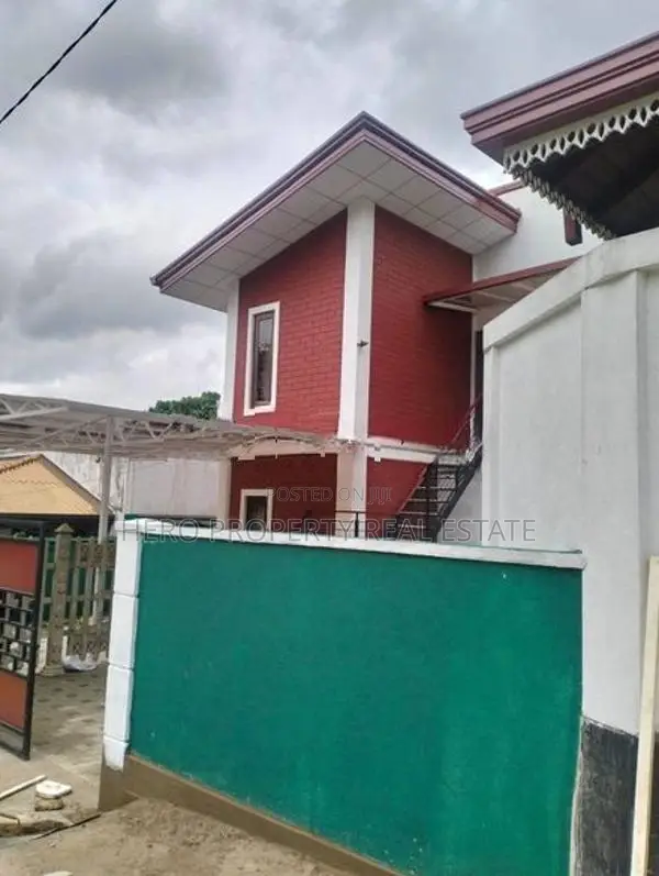 HJR103 - Upstairs House for Rent in Kadawatha