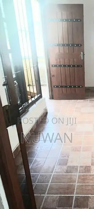 (MAR8028) Road facing Upper floor house in Maharagama
