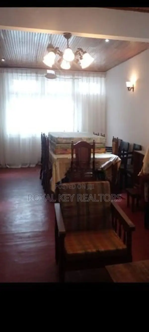 🏡 05 Bedroom Furnished House for Sale In Mount Lavinia