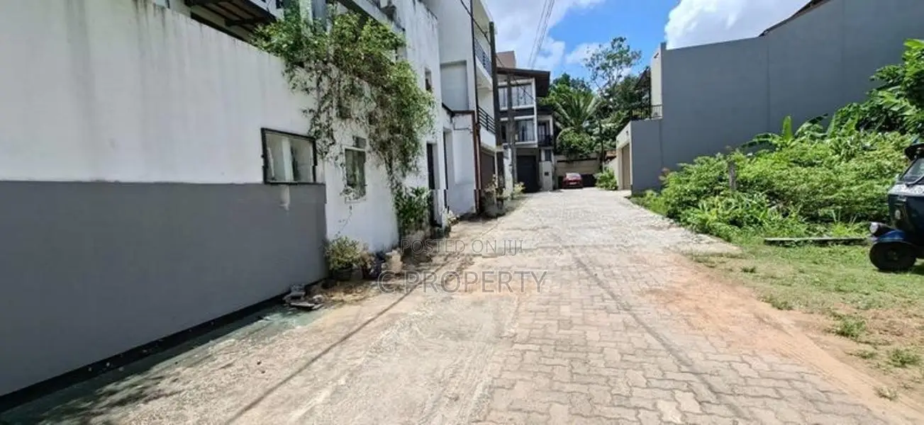 Land for sale Maharagama pannipitiya