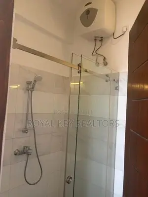 🏢 Barrington Tower - 03 Bedroom Unfurnished Apartment for Sale