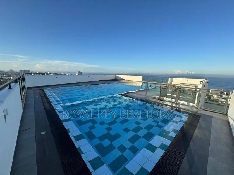 🏢 Barrington Tower - 03 Bedroom Unfurnished Apartment for Sale