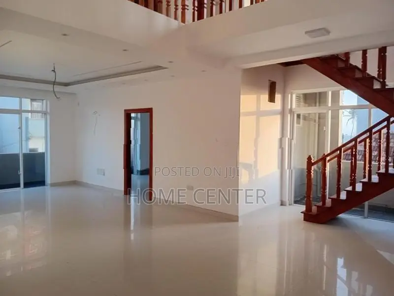 Duplex Apartment For Sale In Bambalapity