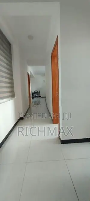 Apartment for sale in Mount Lavinia