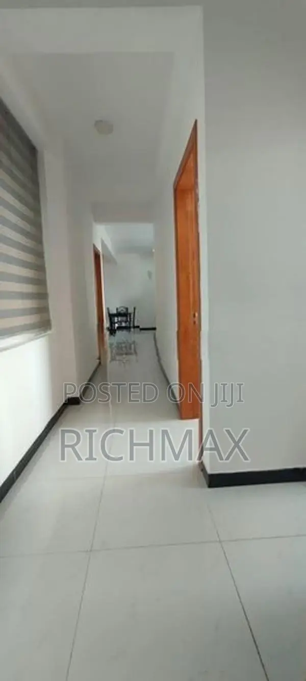 Apartment for sale in Mount Lavinia