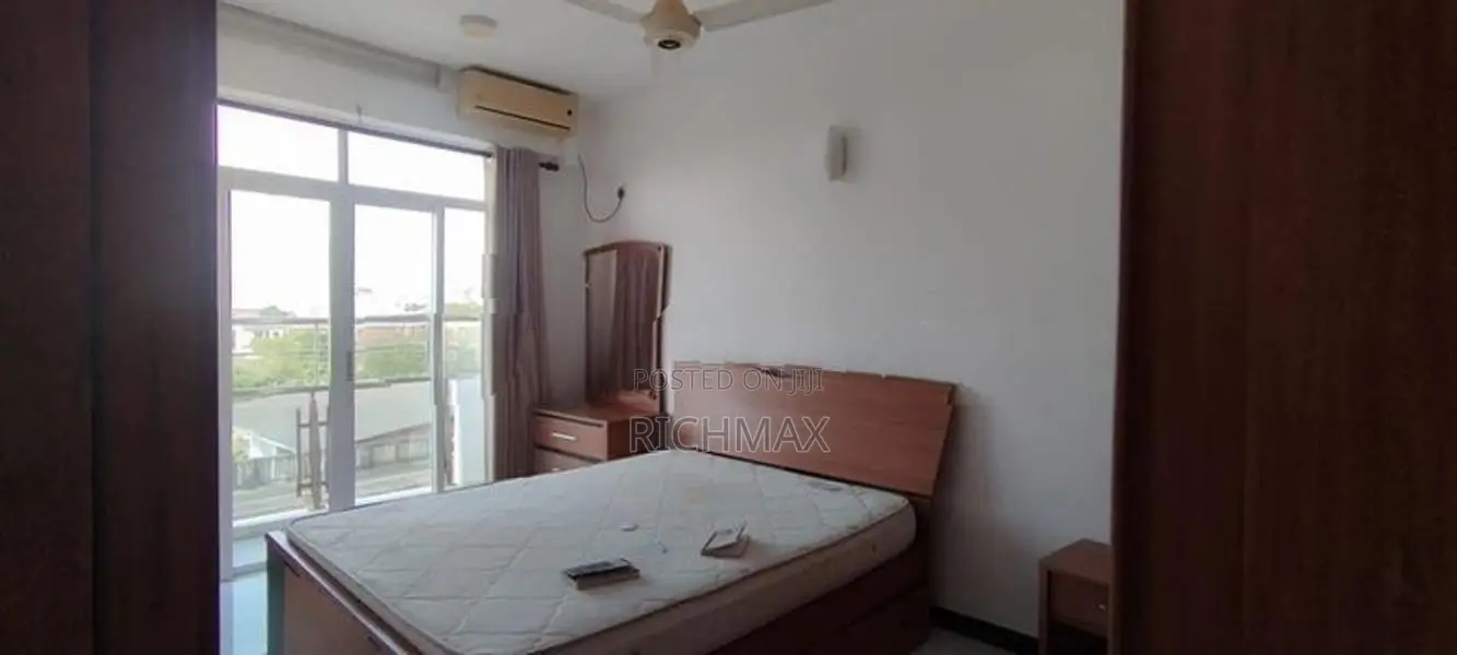 Apartment for sale in Mount Lavinia