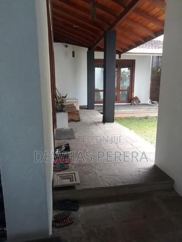 2story solar with house sale kohalvila road dalugama Kelaniya