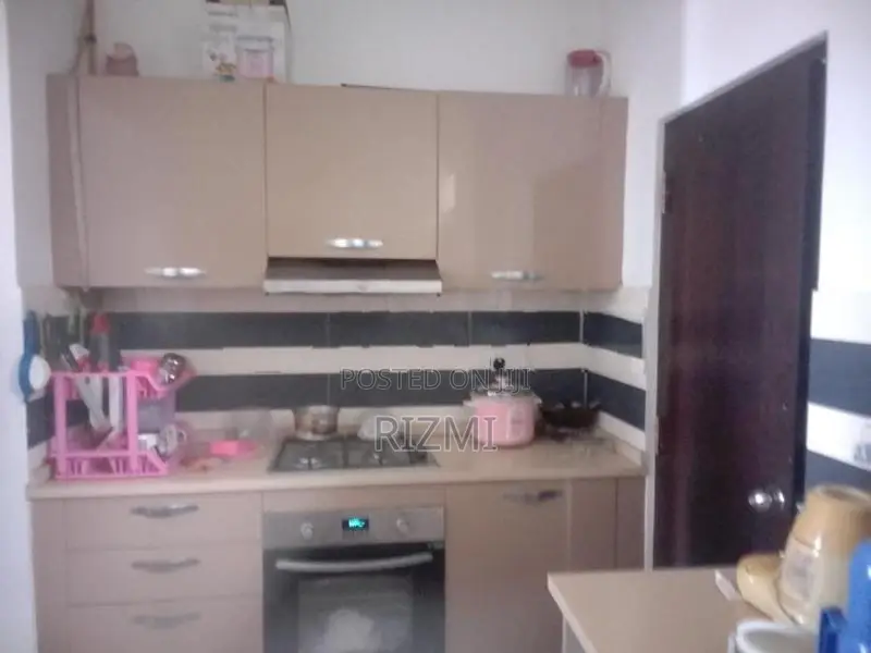 3BR 1400sq luxury apartment rent in dehiwala kawdana