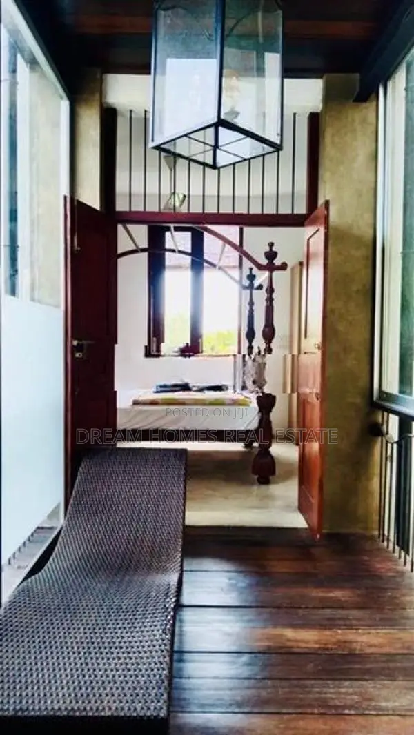 Architectural Designed Luxury 3-Story House for Sale – Battaramulla