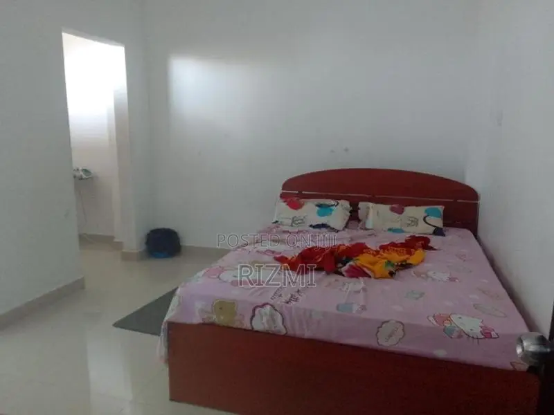 3BR 1400sq luxury apartment rent in dehiwala kawdana