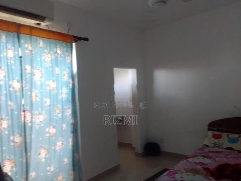 3BR 1400sq luxury apartment rent in dehiwala kawdana