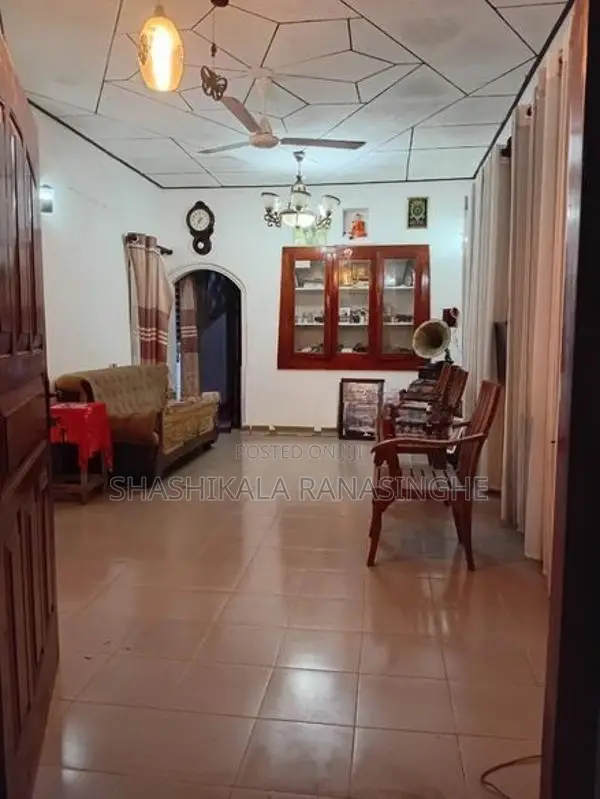 3 Bedroom Single Story House Near Karapitiya Galle