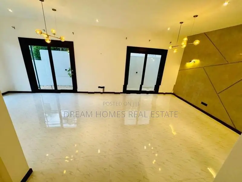 Elegant Luxury Living in Thalawathugoda – Kalalgoda