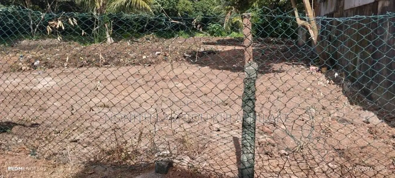 Waterfront Land for Sale – Pita Kotte (off Pagoda Road)