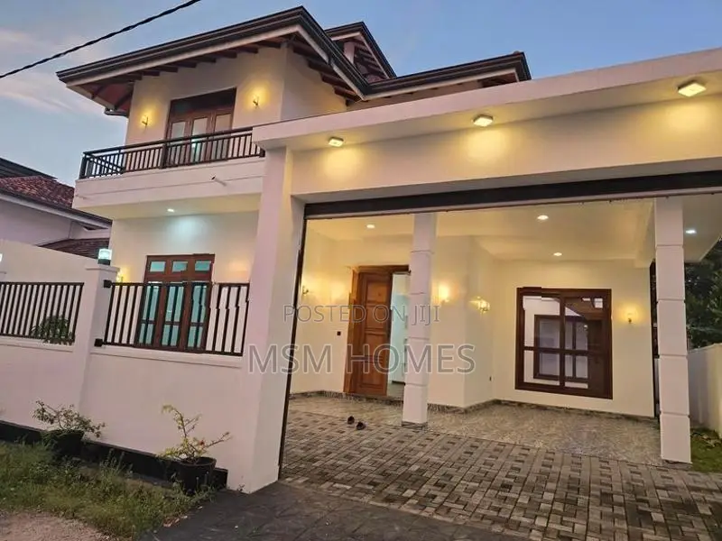Good Quality Brand New 2 Story House For Sale in Negombo