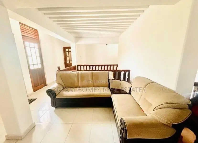 Spacious Family Home for Sale in Pitipana North, Homagama