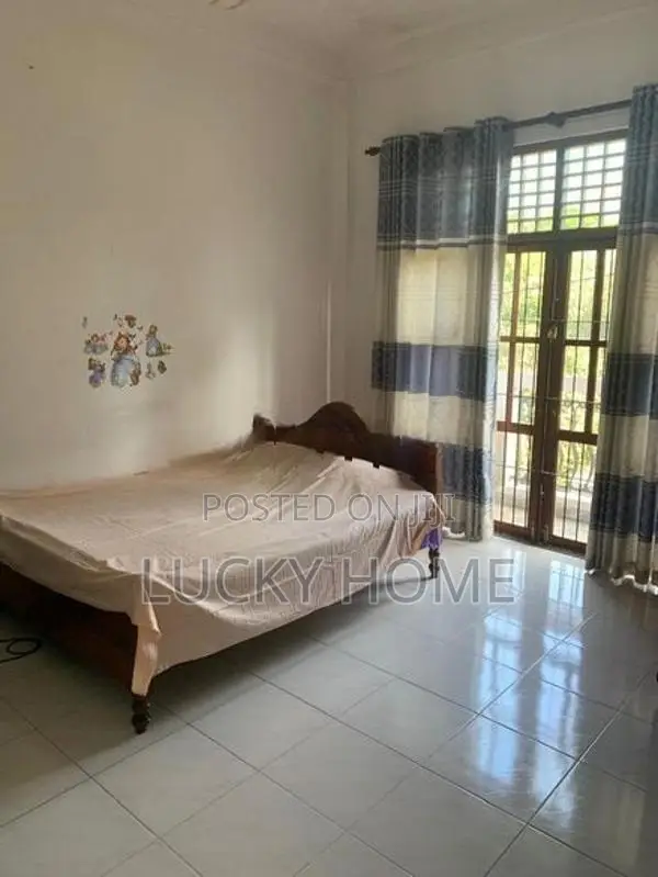5Room Luxury House Rent Kadawatha
