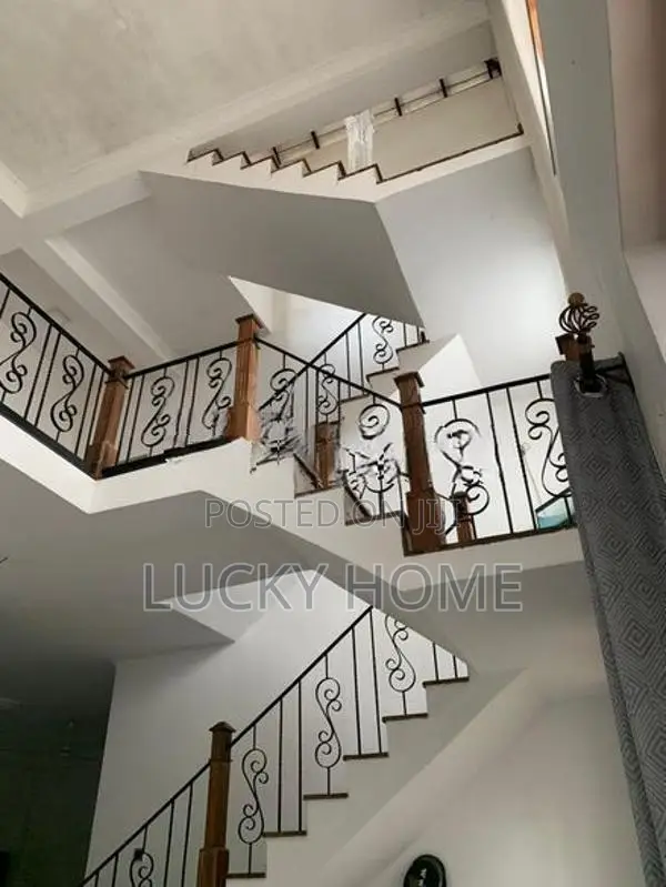 5Room Luxury House Rent Kadawatha
