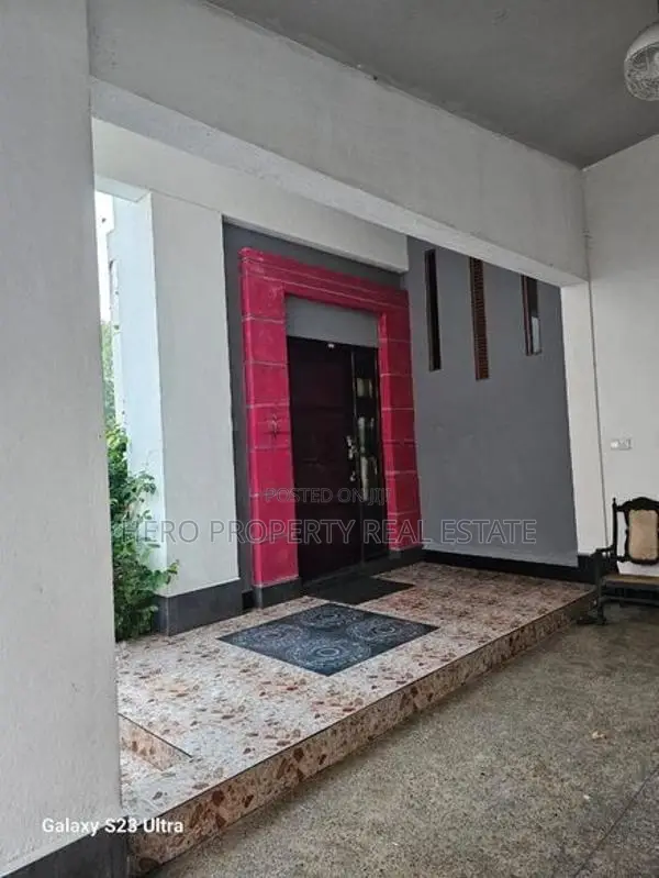 3 Story Modern Luxury House for Rent in Piliyandala