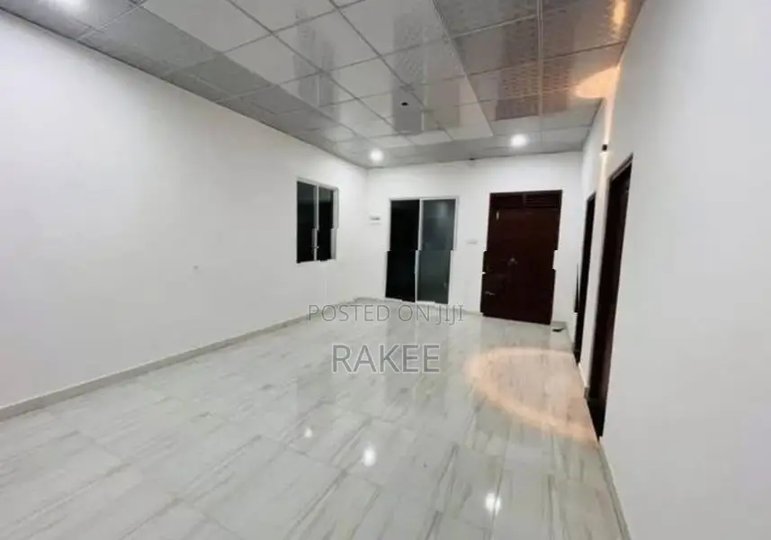 2 Floor House Brandiyawatta Wellampitiya