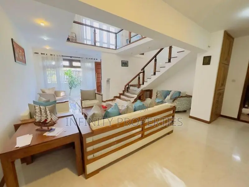 (AF079) New 03 Story Luxury House With 08 P sale At Lake Road Pelawath