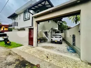 Modern House for Rent in Athurugiriya 🏠