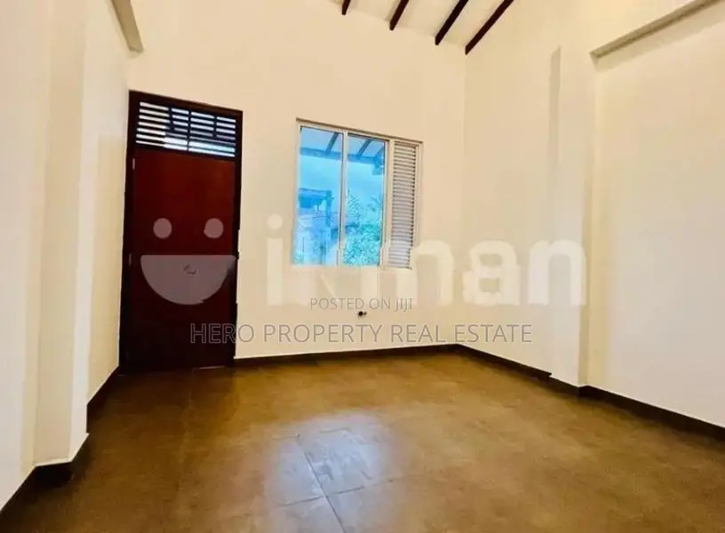 Modern House for Rent in Athurugiriya 🏠