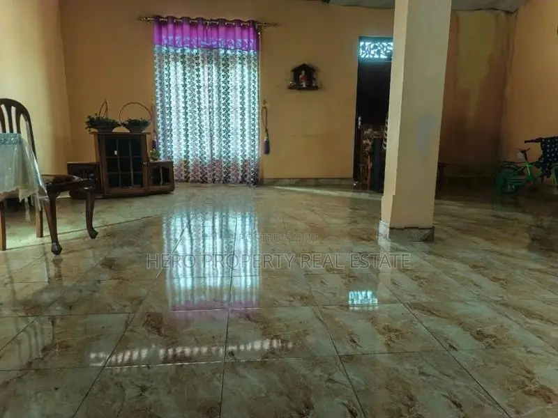 Two Story House for Sale in Wellampitiya